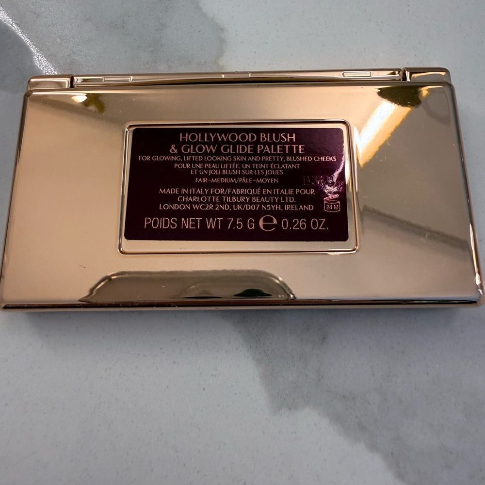 NWT Charlotte Tilbury HOLLYWOOD BLUSH & GLOW GLIDE PALETTE
LIGHT TO MEDIUM - Picture 8 of 11